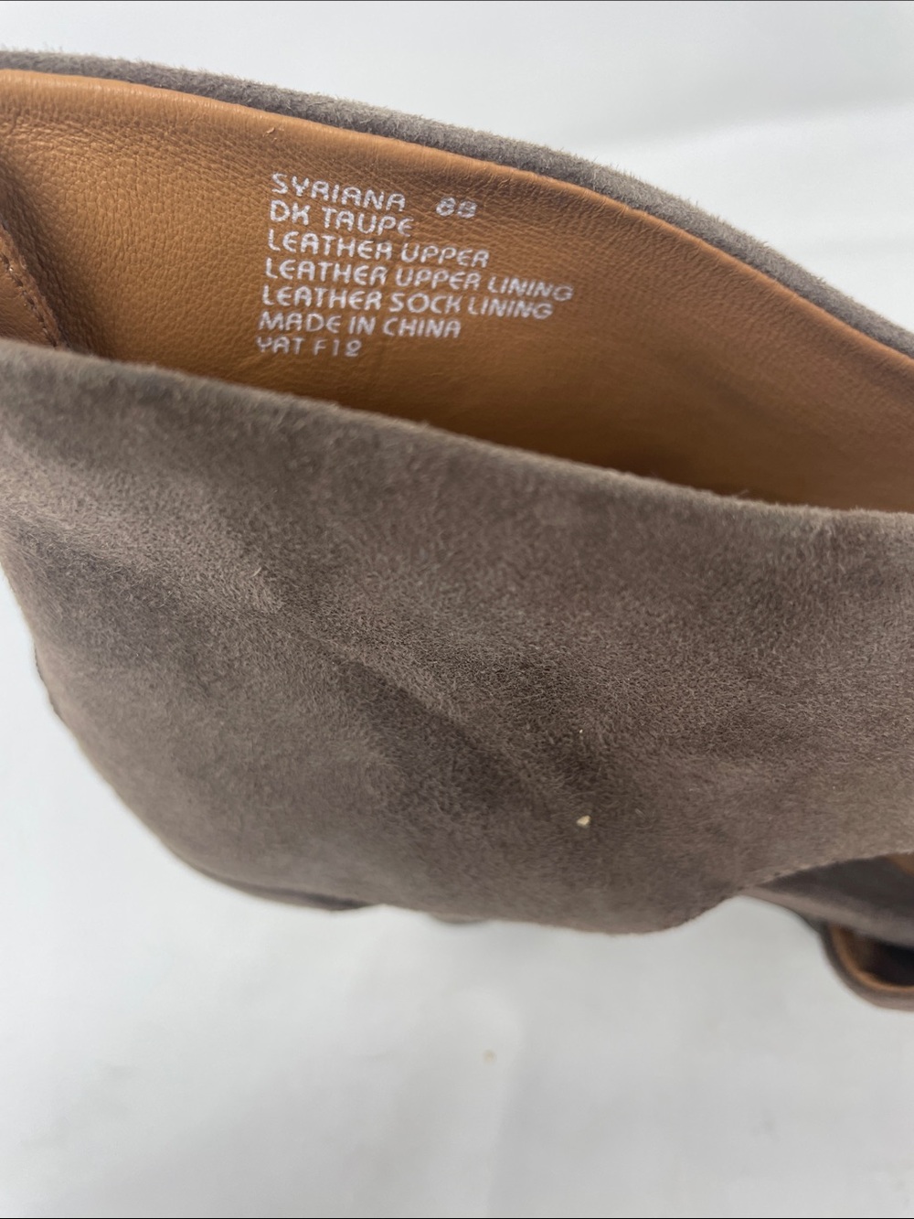 Earthies Taupe Suede Crisscross Peep-Toe Ankle Shoes Size 8 Excellent Condition - Picture 9 of 15